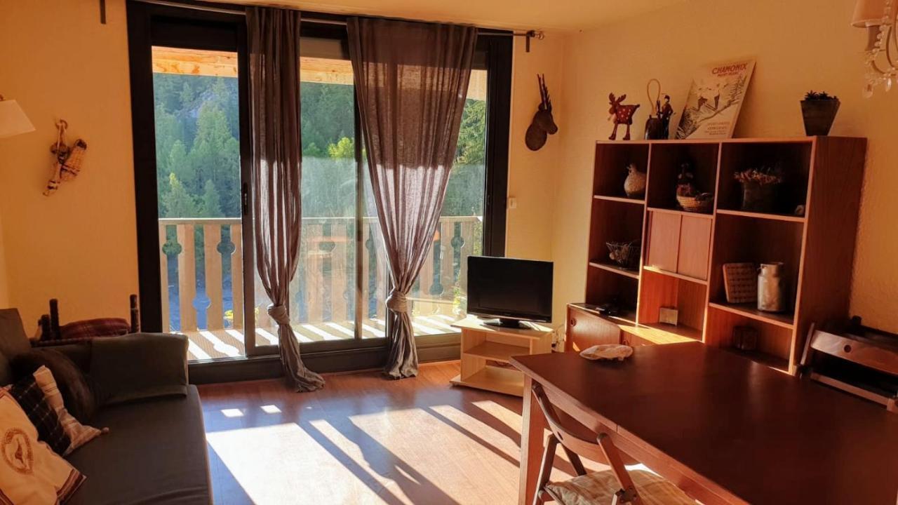 Praloup1600 Apartment พรา-ลู ภายนอก รูปภาพ